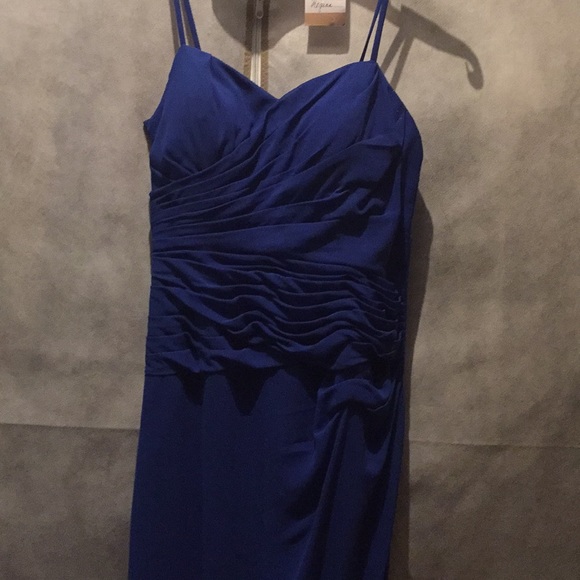 Bridesmaids/prom dress. Worn once - Picture 2 of 3